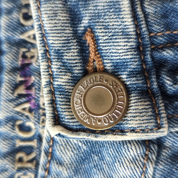 AEO Distressed Tom Girl Shortie Ripped Distressed Frayed Jean Shorts 2 Blue - Picture 4 of 15